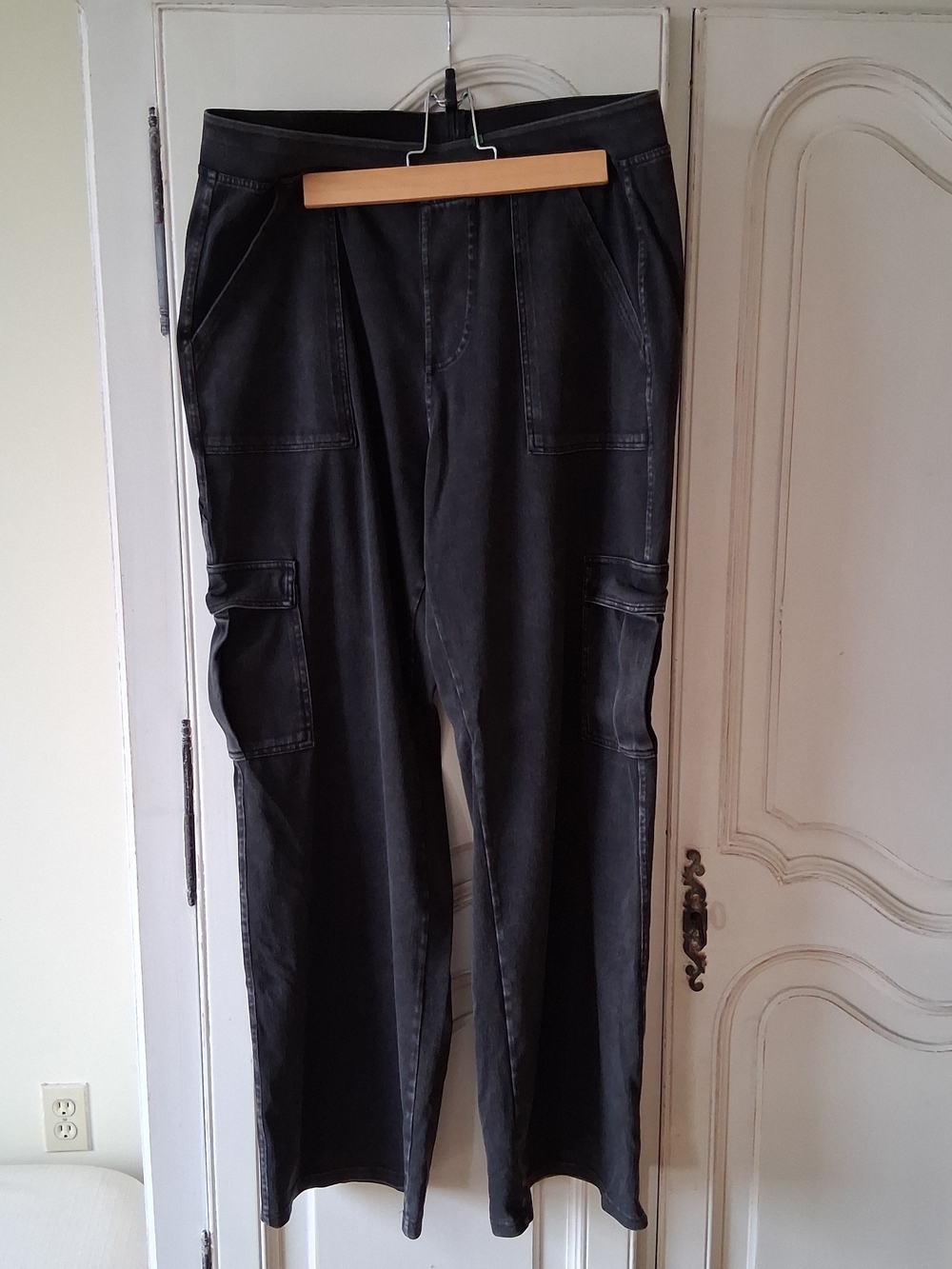 HALARA - Black Wide Leg Cargo Pants